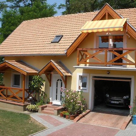 Mirtill Apartmanház Hévíz Esterno foto