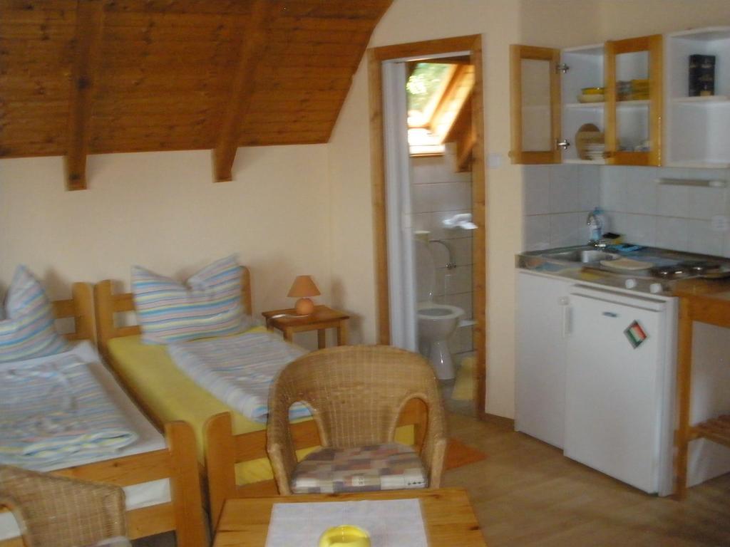 Mirtill Apartmanház Hévíz Camera foto