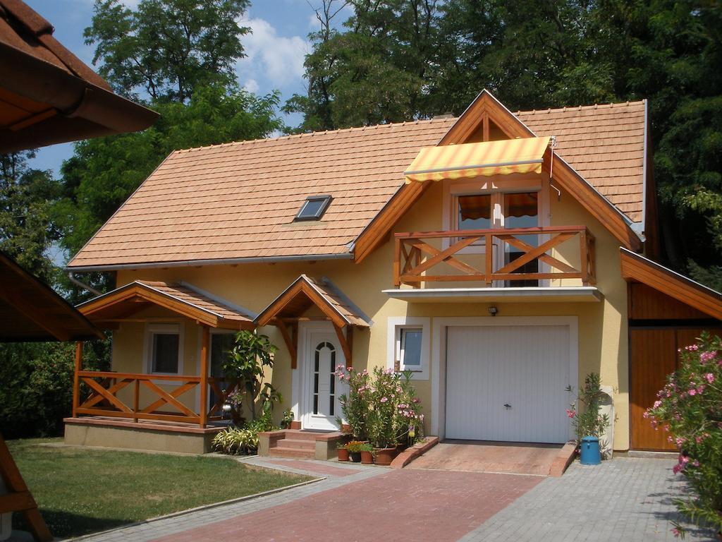 Mirtill Apartmanház Hévíz Esterno foto