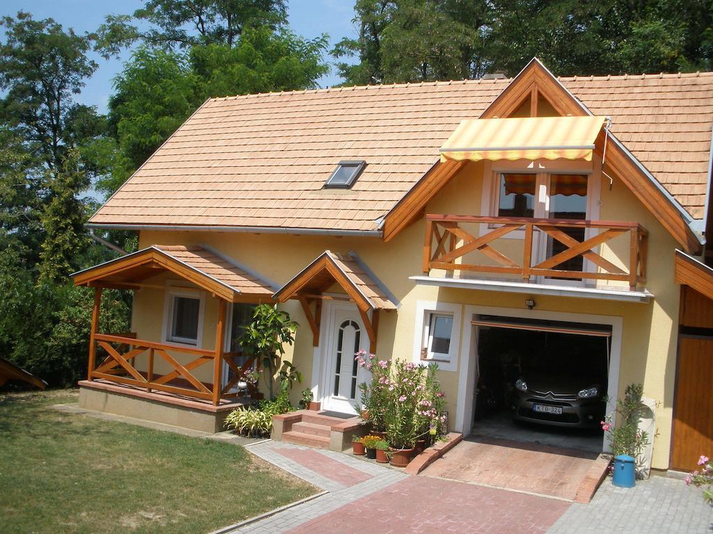 Mirtill Apartmanház Hévíz Esterno foto