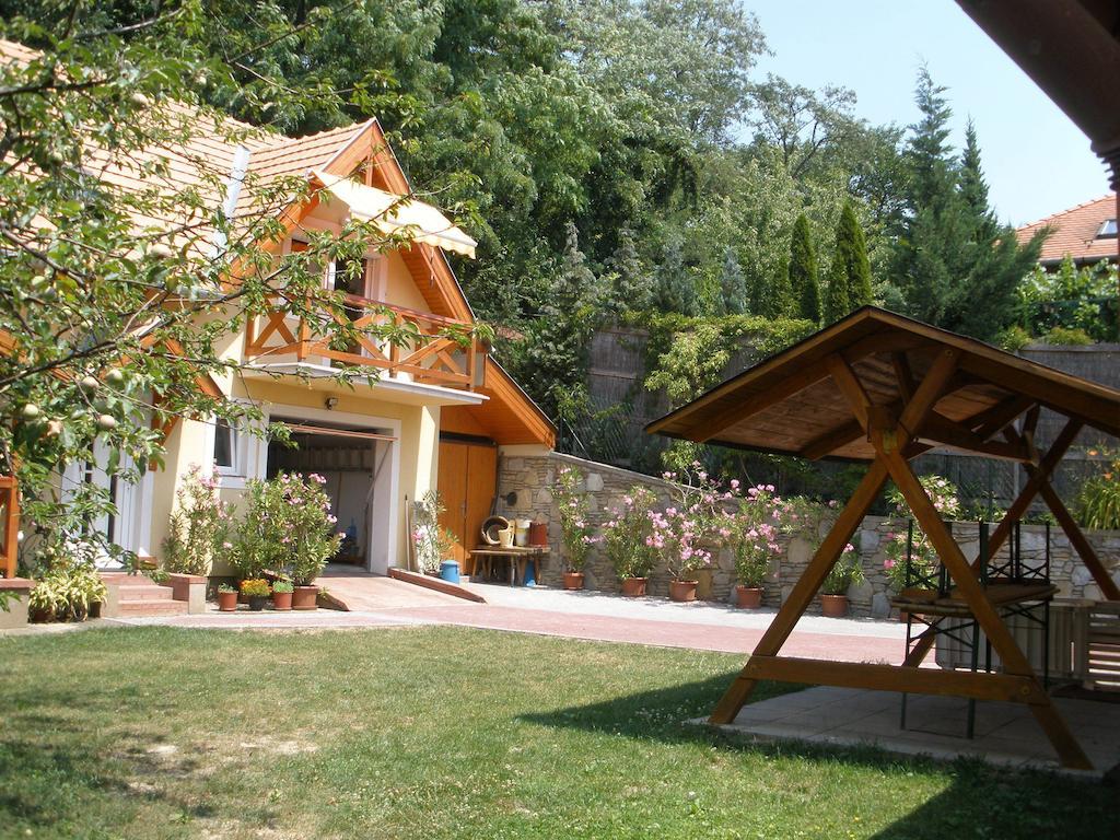 Mirtill Apartmanház Hévíz Esterno foto